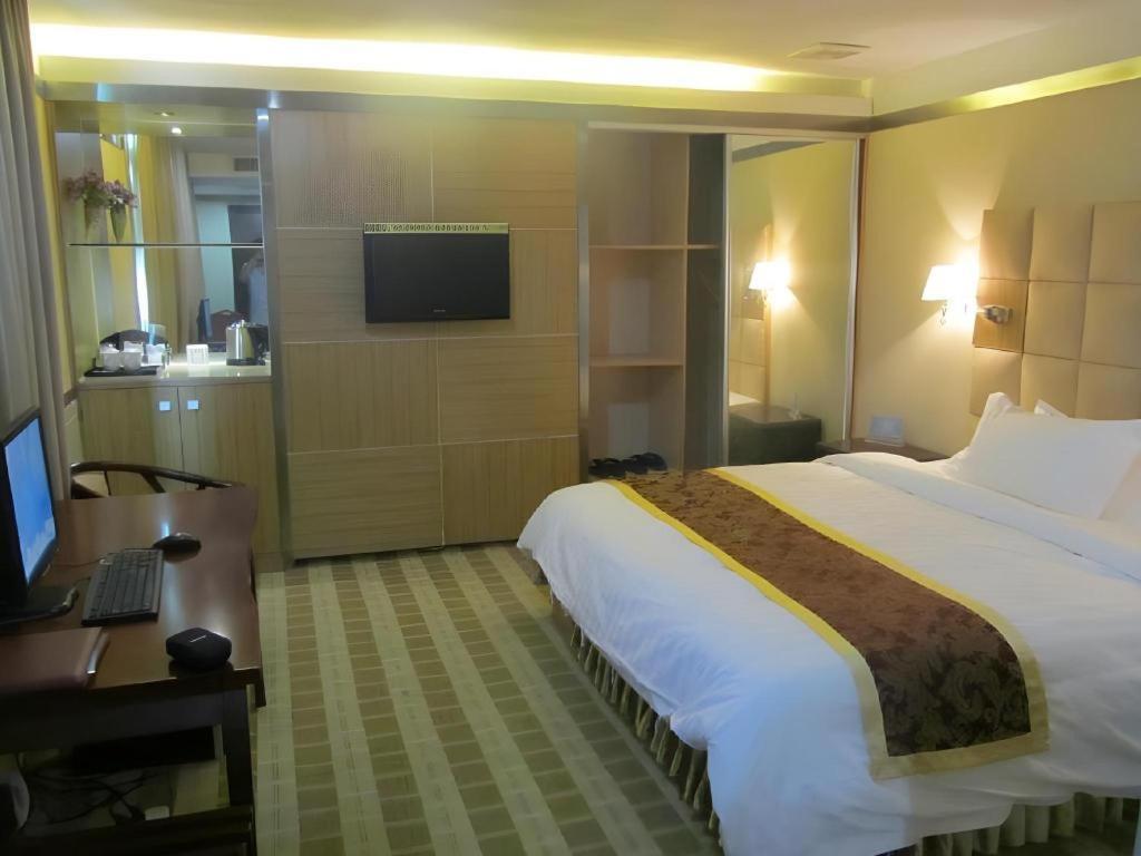 Airport Liwan Hotel Гуанчжоу Экстерьер фото