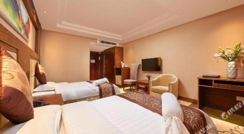 Airport Liwan Hotel Гуанчжоу Экстерьер фото