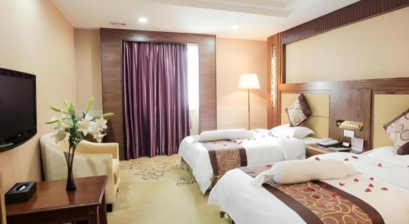 Airport Liwan Hotel Гуанчжоу Экстерьер фото